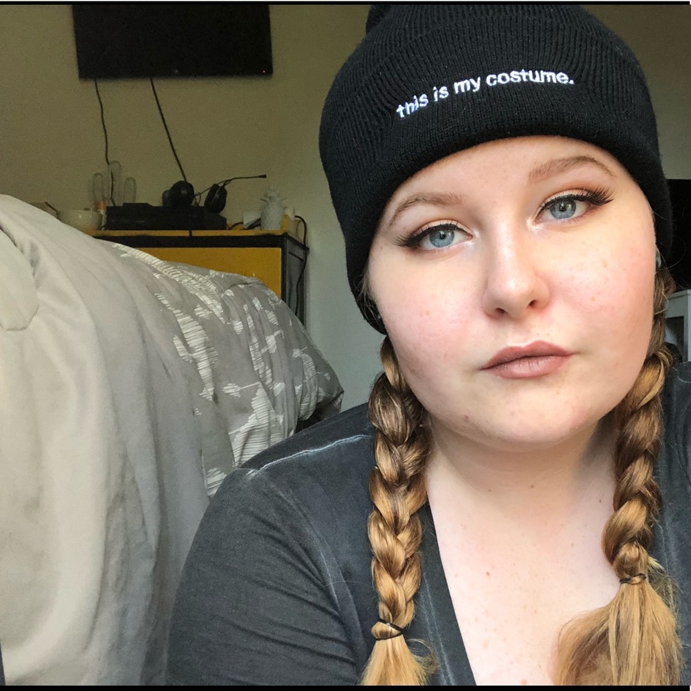 Meet your Posher, Ashley